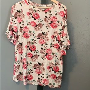 Chris and carol floral top